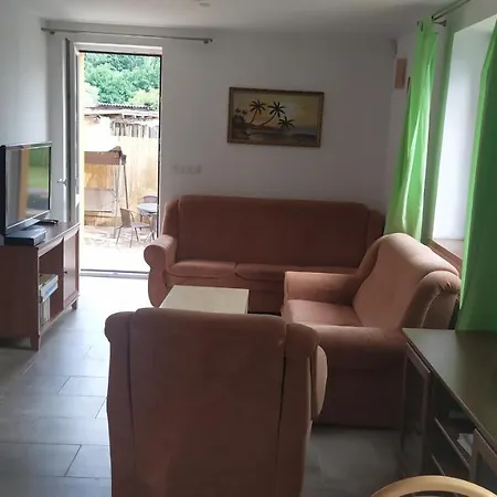 Villa Chalupa Romana *